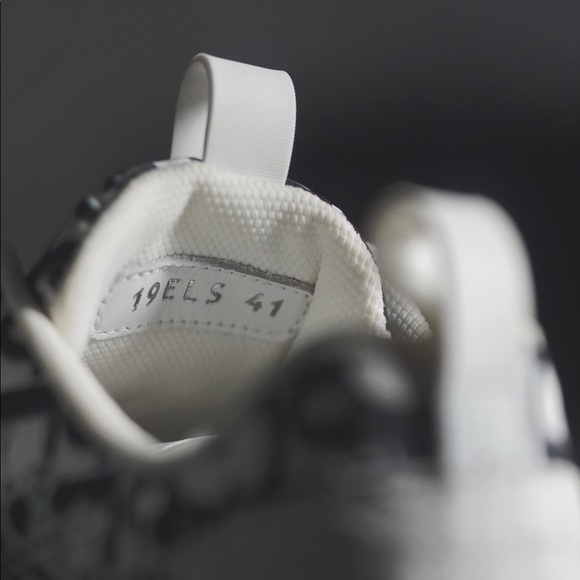 Dior B24 Sneakers (Runners) - Picture 5 of 5